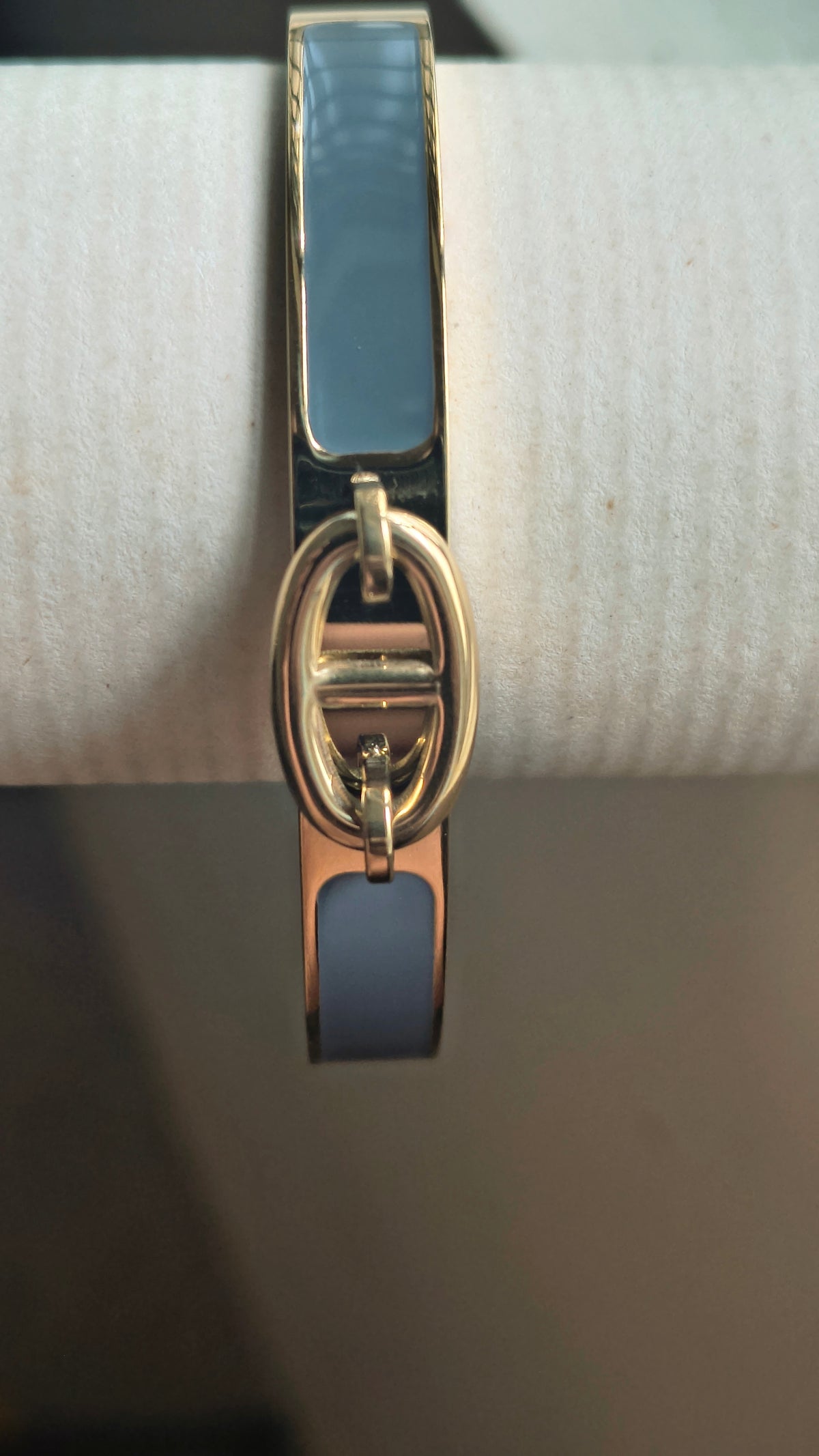 Gold-Plated Gray Enamel Openable Bracelet