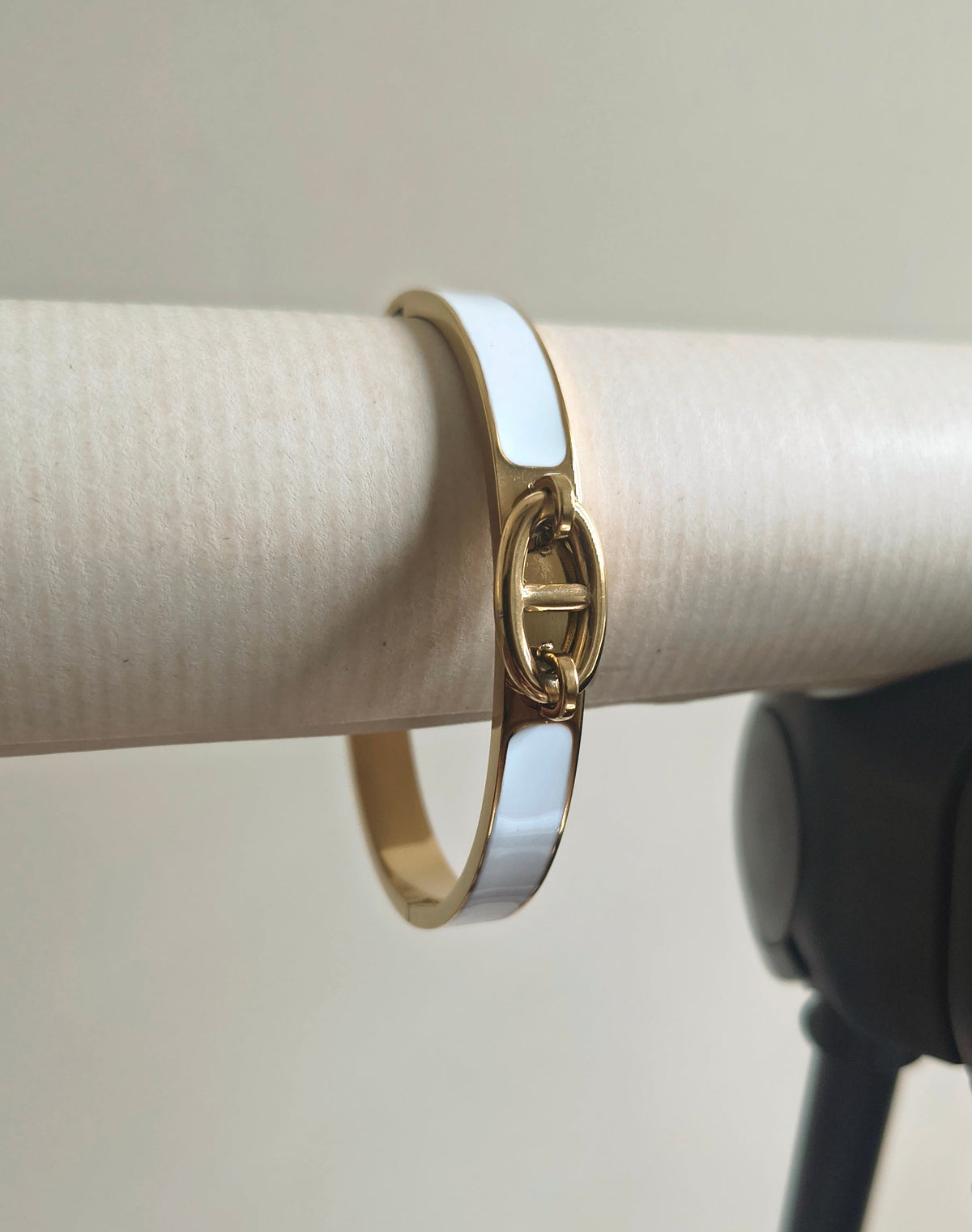 Gold-Plated White Enamel Openable Bracelet