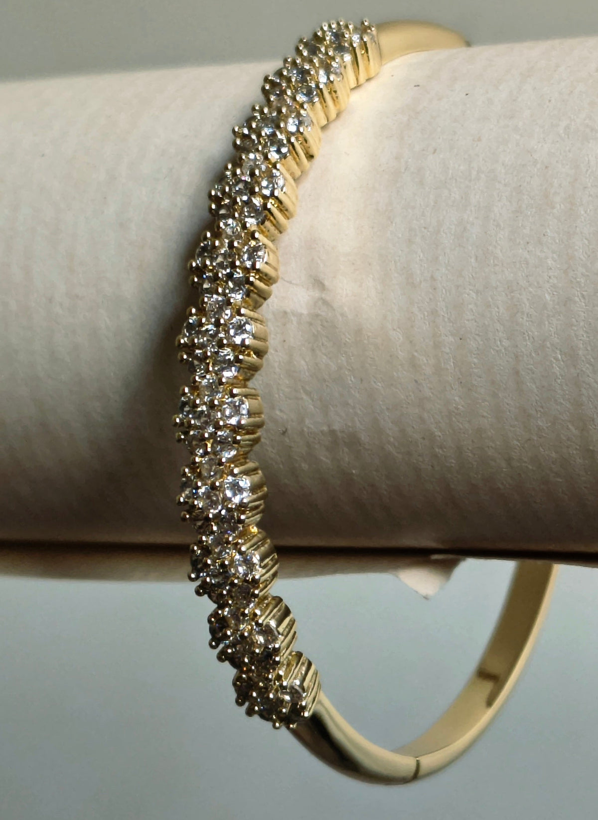 Golden Plated White Stones Floral Design Openable Bracelet