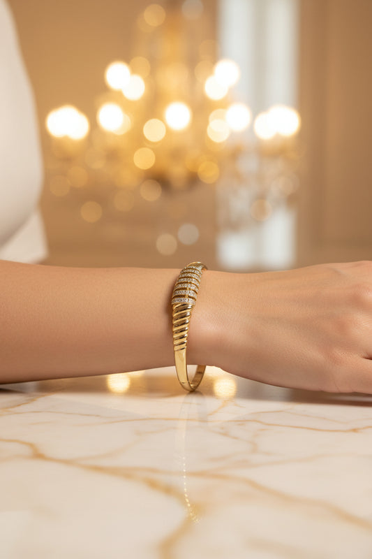 Golden Plated - Rib striped Openable Bracelet