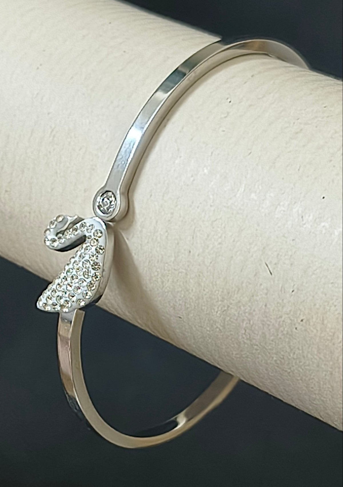 Silver Plated with Duck design Openable Bracelet