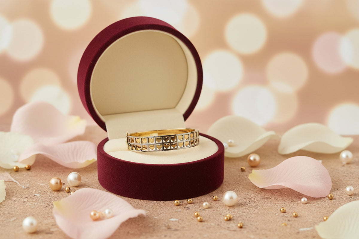 Golden Plated-Dualtone Heart Design Openable Bracelet
