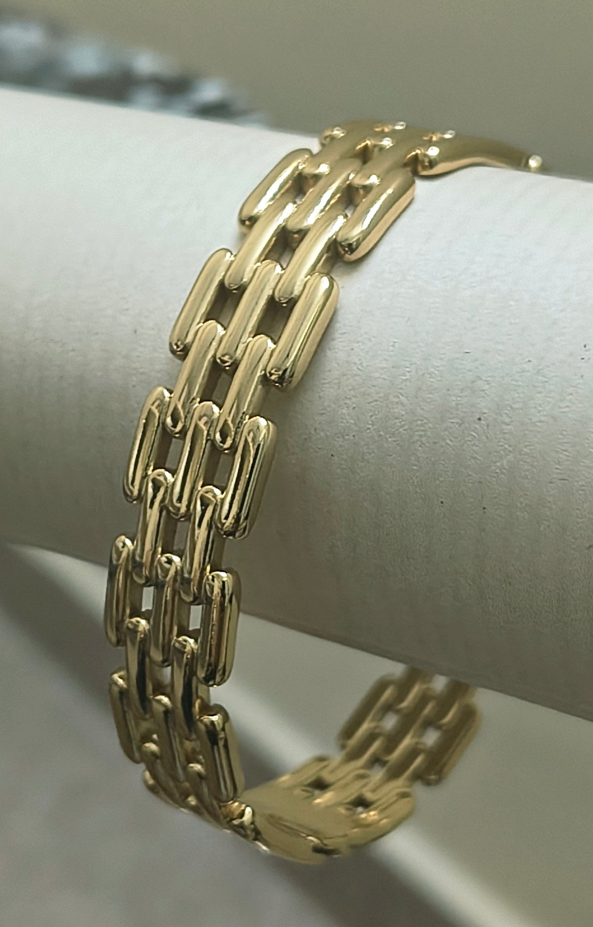 Gold-Plated Box Link Design Openable Bracelet