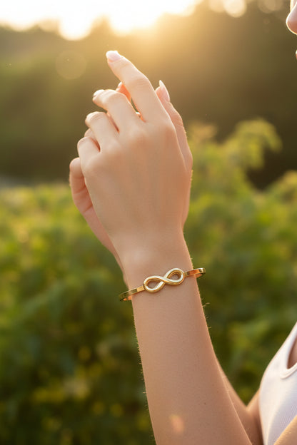 Golden-Plated Infinity Openable bracelet