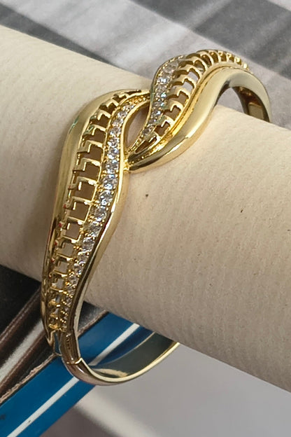 Golden Plated Clasp Design with White Stone Openable Bracelet