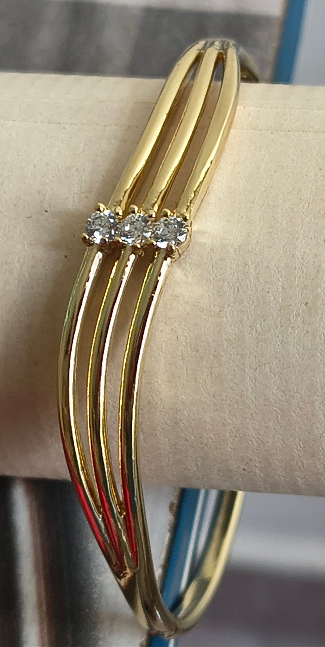 Golden Plated- Wavy Tri-Band Openable Bracelet
