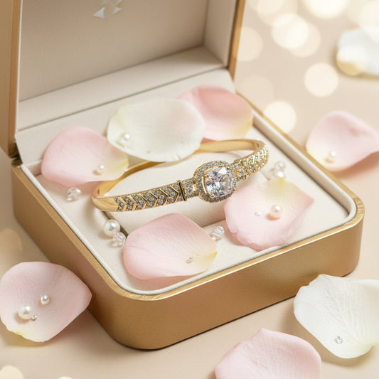 Golden plated-White Center Stone Openable Bracelet