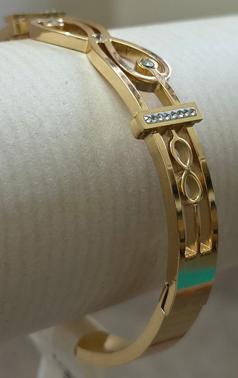 Golen-Plated Infinity Design-White Stone Openable Bracelet