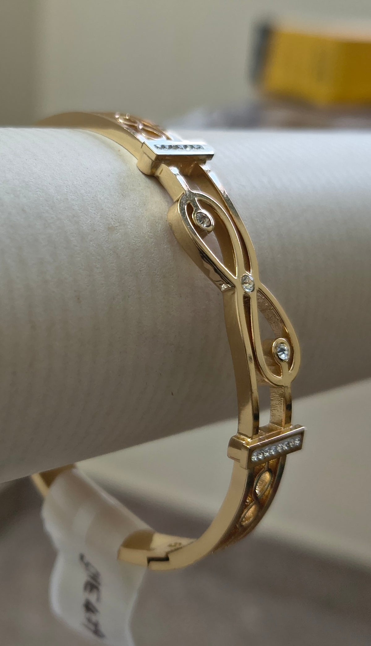 Golen-Plated Infinity Design-White Stone Openable Bracelet