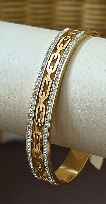Golden Plated Openable Bracelet with Chain link & Channel on sides