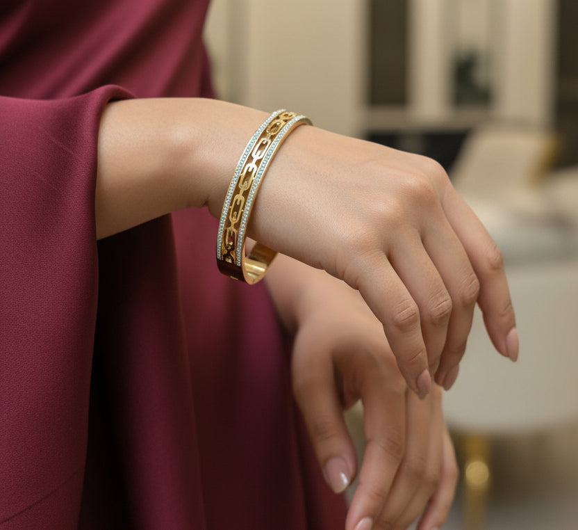 Golden Plated Openable Bracelet with Chain link & Channel on sides