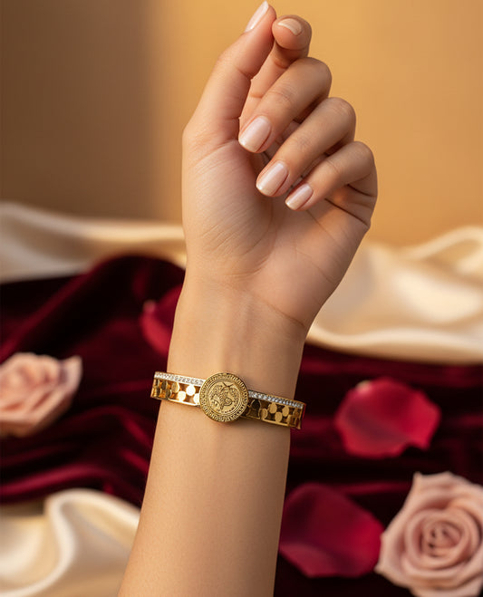 Golden Plated Textured Circle Openable Bracelet