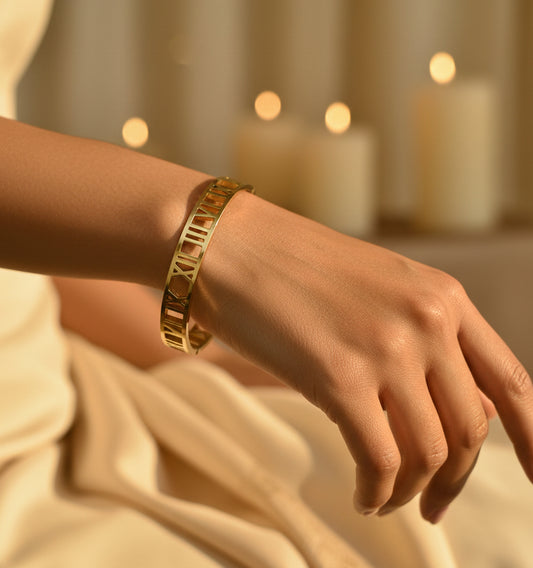 Golden Plated Roman Designs Openable Bracelet