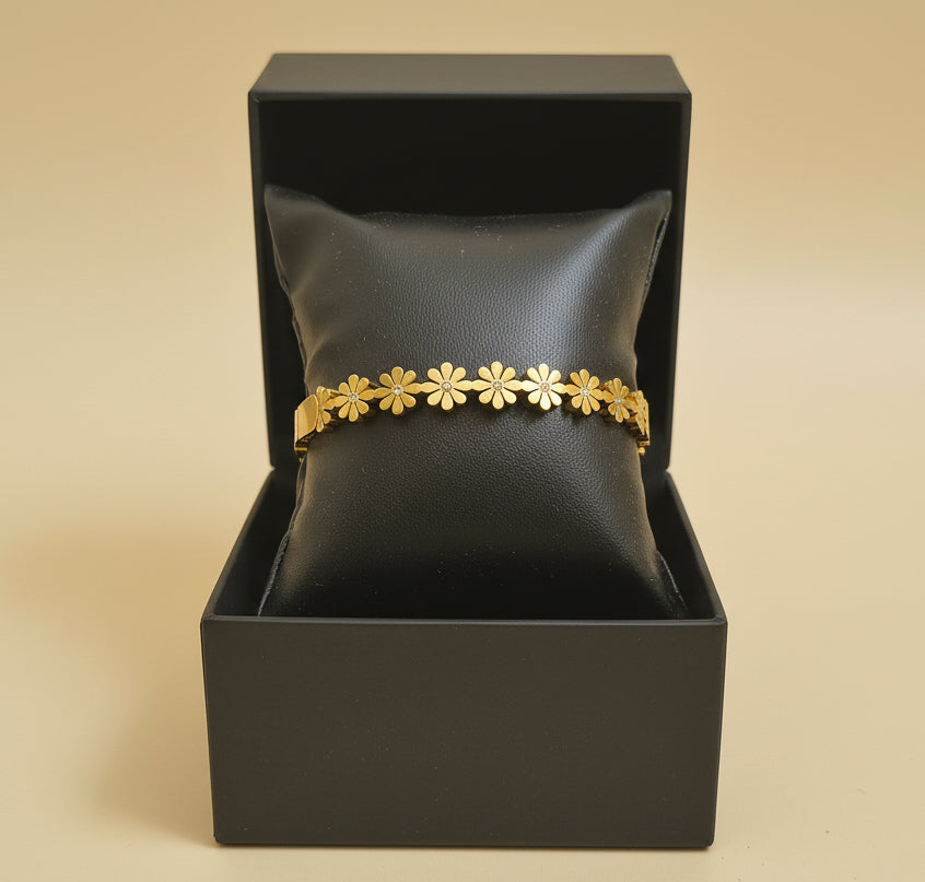 Golden Floral Openable Bracelet