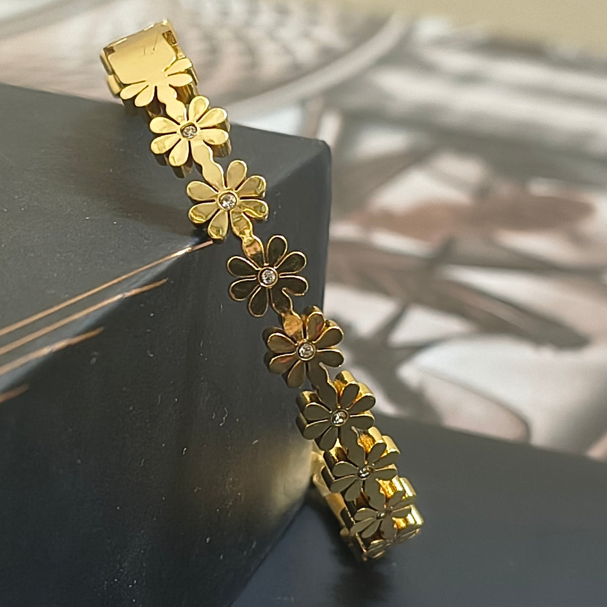 Golden Floral Openable Bracelet