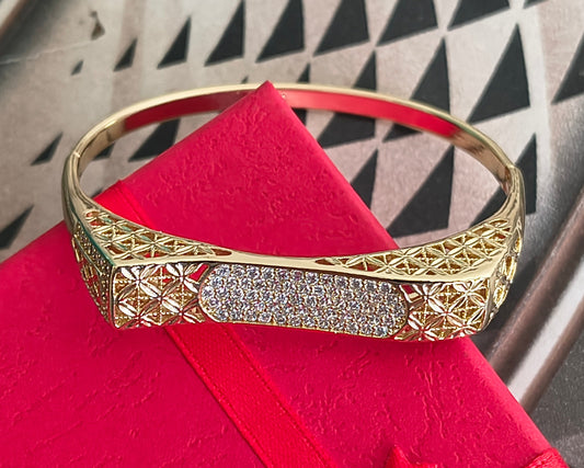 Golden Plated Bridge design with Floral Patterns Openable Bracelet