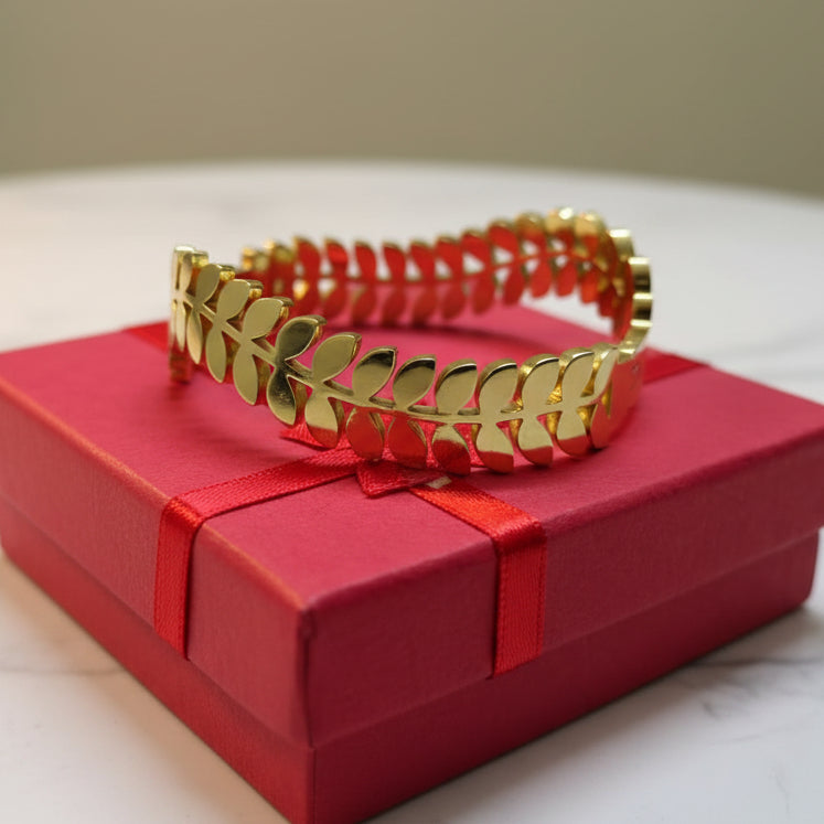 Golden Plated-Twin Leaf Design Openable Bracelet